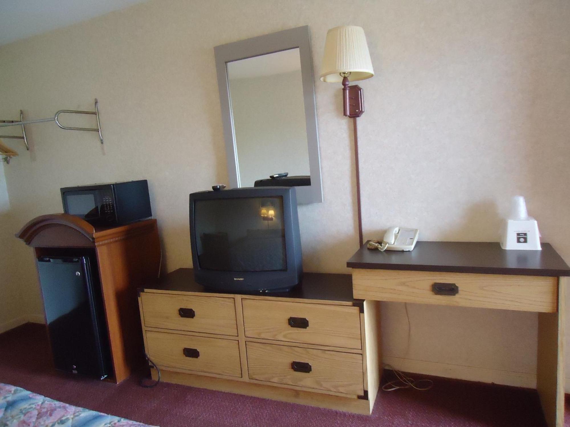 Welborn Motel - Hamptonville Zewnętrze zdjęcie